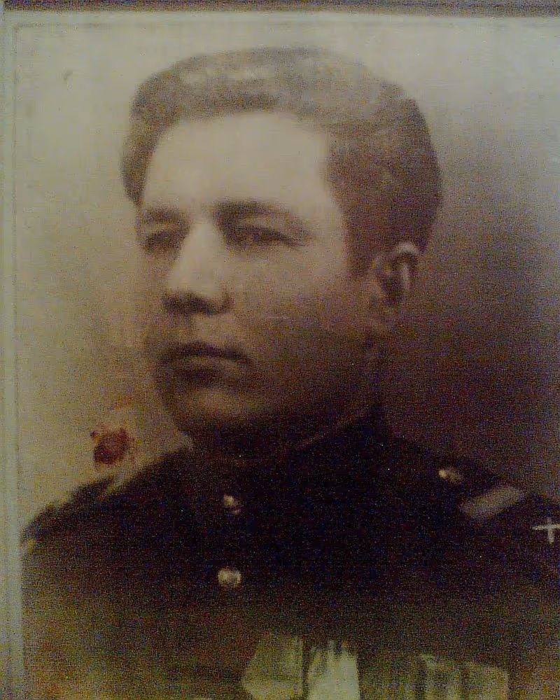 Друга архівна фотографія воєнних років із родинної колекції Мальцевих.